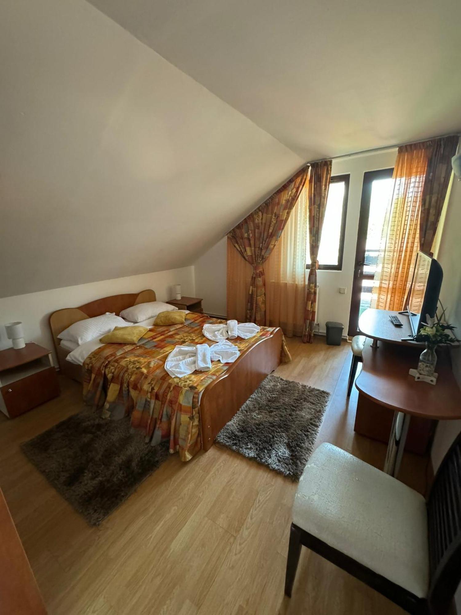 Bucura Sinaia Hotel Exterior photo