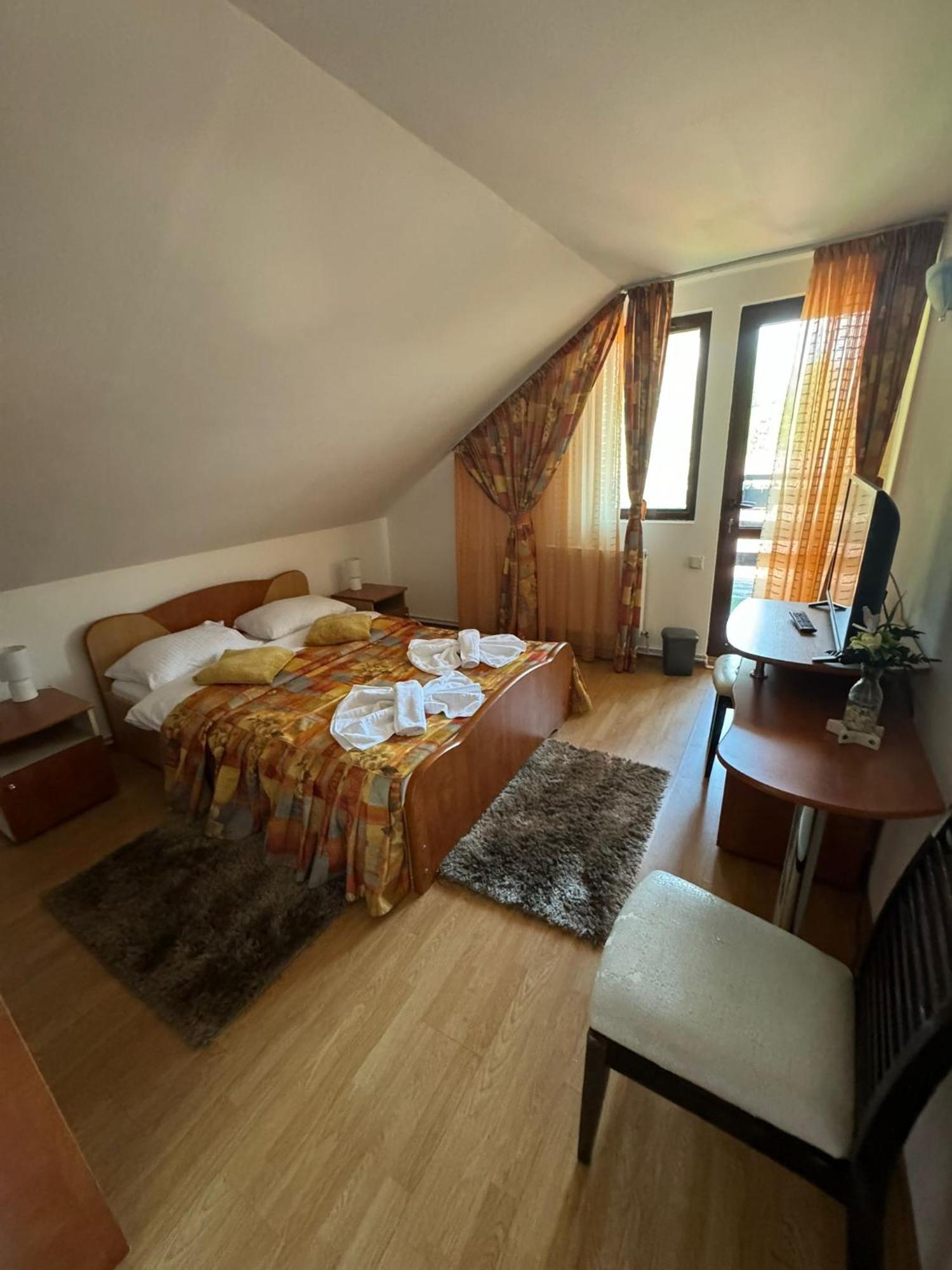 Bucura Sinaia Hotel Exterior photo
